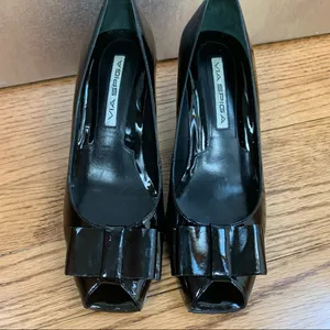 Via Spiga Black Bow Peep Toe Kitten Heels Size 5.5 thumbnail 3