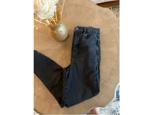 Women's American Eagle Black Curvy High Rise Skinny Jeans Size 8 thumbnail 2