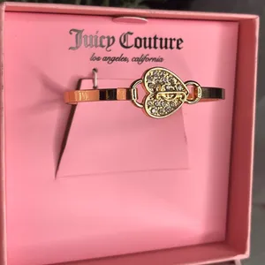 Juicy Couture Heart Bangle Bracelet Gift Box NWT thumbnail 4