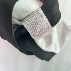Nike crop top bra medium black grey thumbnail 3
