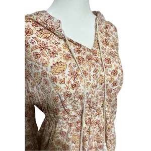 Isabel Maternity by Ingrid & Isabel Floral Tunic Top size Medium thumbnail 3