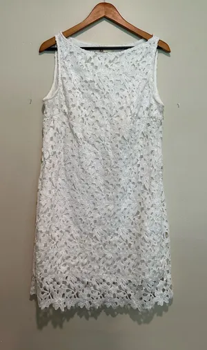 White dress (L) Size L thumbnail 1