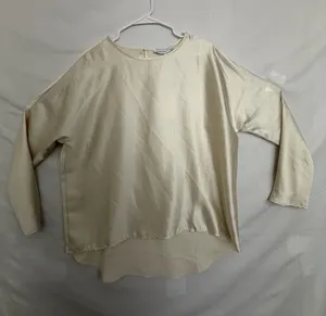 Endless Rose Women’s Cream Satin Blouse Size M NWT (A837) thumbnail 1