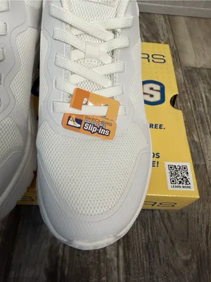 Skechers Uno-Flex All-White Low-Top Lace-Up Sneakers Size 7.5 thumbnail 14