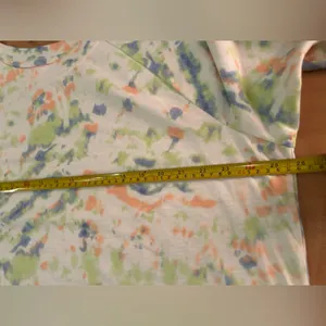 Evri Ladies Sweatshirt Cream White With Pastel Tie Dye Pattern size 1X. NWT. thumbnail 4