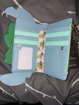 Loungefly Disney Lio & Stitch Luau Stitch Bifold Wallet New with Tags NWT thumbnail 6