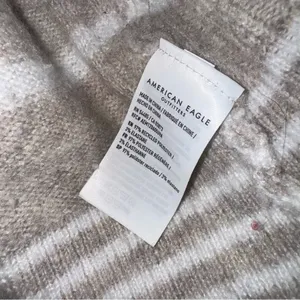 NEW american eagle sweater thumbnail 3