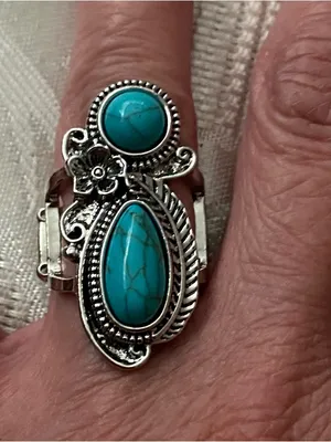 Womens Finger Ring Faux Turquoise Stones Silver Tone Metal Elastic Back Western thumbnail 1