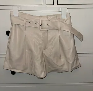 DO+BE White leather shorts thumbnail 1