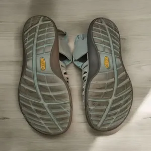 ✨KEEN Women's Cypress Sz 8 Sandals✨ thumbnail 6