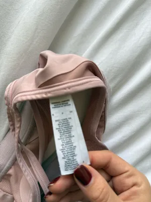 Nike sports bra thumbnail 3