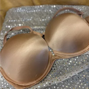 Victoria's Secret Tan Bra‎ thumbnail 1