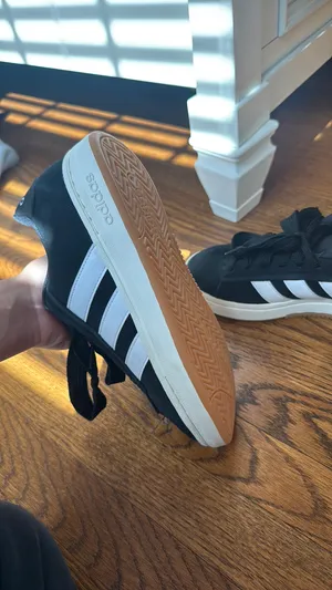 Adidas Sneakers thumbnail 3