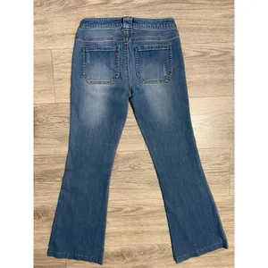 Mudd‎ Juniors Jeans Size 3 Medium Wash Flare Leg Denim Front Patch Pockets thumbnail 3