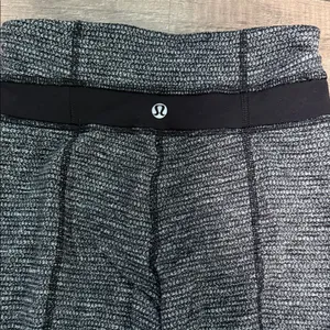 Lululemon Skinny‎ Groove Pant Leggings, Size 2 thumbnail 4
