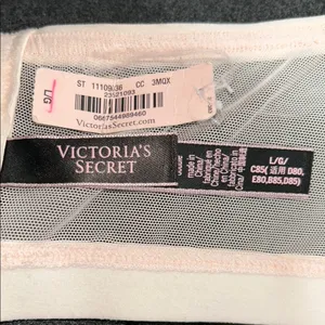 Victoria's Secret Cream Lace Halter Bra thumbnail 4