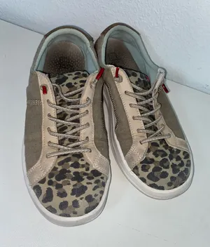 SZ 8 Women's Leopard Print Lace-Up Fashion Sneakers, Hey Dude shoes thumbnail 1