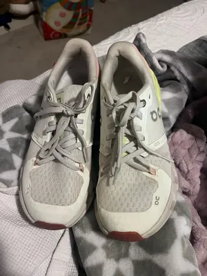 Women’s On Cloud Cloud Shoes thumbnail 3