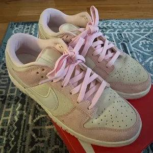 Nike Dunk Low Lx pink suede thumbnail 3