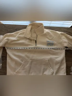 Taylor Swift Womens 1989 Taylors Version Quarter Zip Wonderland Pullover size M thumbnail 4