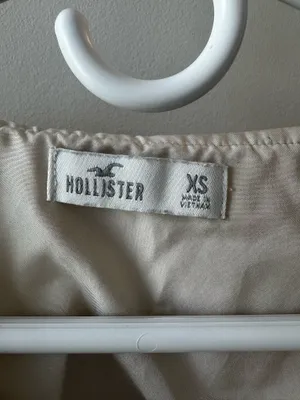 Hollister Vest Cropped thumbnail 2