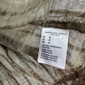American Eagle size medium‎ long sleeve tiered green blouse peekaboo back thumbnail 4