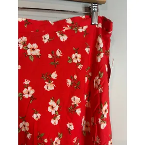 NWT Old Navy red floral midi skirt thumbnail 3