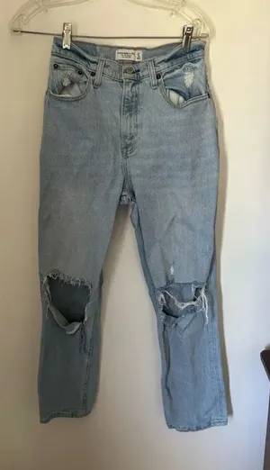 Abercrombie & Fitch 90s Straight Ultra High Rise Curve Love Jeans 27/4S thumbnail 1