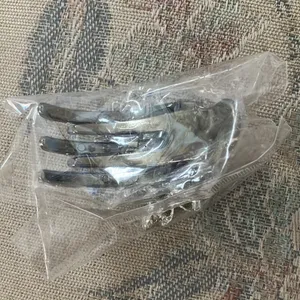 Lovely hair clip thumbnail 2