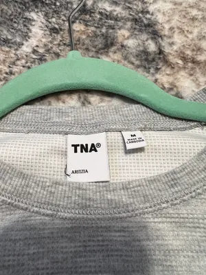 Aritzia TNA Long Sleeve thumbnail 3