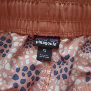 Patagonia Costa Rica Baggies shorts size XL girls fits women's size small short thumbnail 3