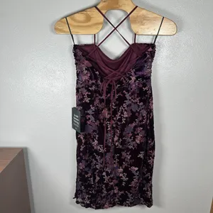 NEW Lulus Floral Burnout Velvet Midi Dress Womens XXL Purple Plum Tie Back Slit thumbnail 4