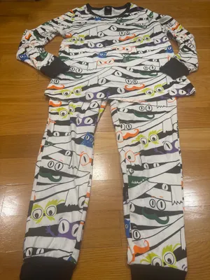 HYDE and EEK women’s Halloween pajamas set size medium. White thumbnail 1