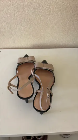 Kate Spade Bow Kitten Slingback Heels thumbnail 2