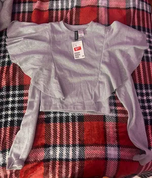 Crop Top Shirt Size XS thumbnail 1