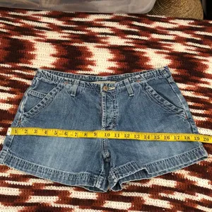 Y2K Vintage American Eagle Micro Mini Baddie Low Rise Denim Jean Booty Cargo Shorts Light Blue #gothic #whimsigoth #cyber #punk #biker whimsygoth Size 4-Measurement in pics thumbnail 4