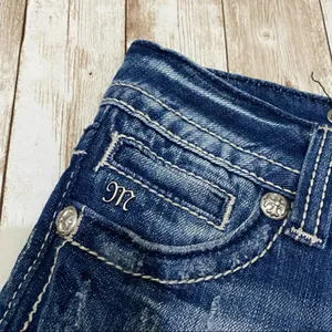 Miss Me JP5091BM Bermuda Peace Out Studded Low Rise Denim Jean Shorts 25 thumbnail 5