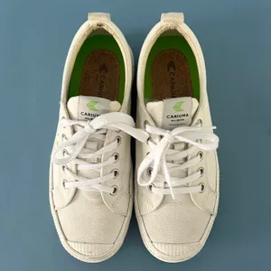 Cariuma OCA Low Off-White Canvas Lace Up Sneakers thumbnail 6