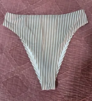 Abercrombie Bikini Bottoms thumbnail 1