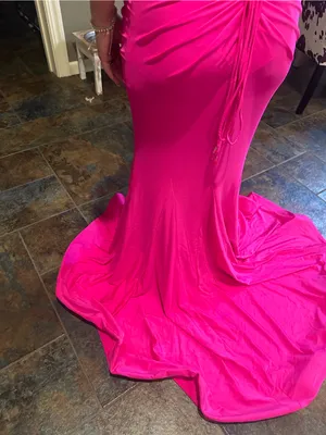 Sherri Hill Fusha Hot Pink Formal dress (Will get better pictures soon!) thumbnail 4