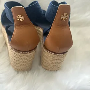 Tory Burch Frieda Espadrille 3.25” Platform Wedge Royal Blue Gold Tan Size 9 thumbnail 3