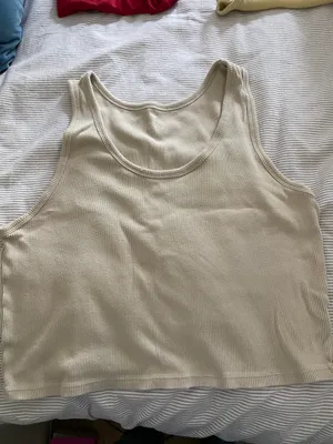 Aerie Tank thumbnail 2