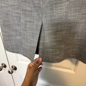 Ann Taylor Gray Textured Pencil Skirt Knee Length Career Wear Lined Back Vent thumbnail 8