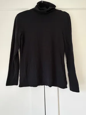 Talbots Cotton Turtleneck Black Size Medium Petite thumbnail 2