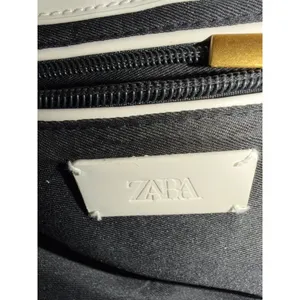 Zara Cream Asymmetric Crossbody Bag Sculptural Minimalist Half Moon Purse EUC thumbnail 2