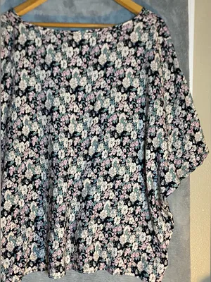 Natural Life Floral V-Neck Top Flowers Whimsical Fairy Size XL Lightweight thumbnail 5