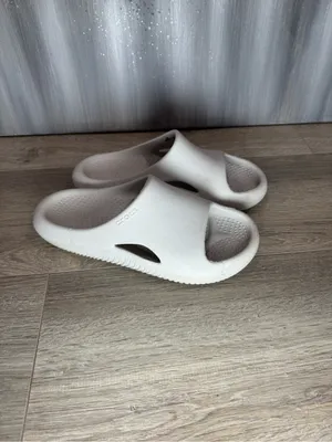 Crocs Mellow Recovery Slide thumbnail 3