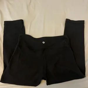 Lululemon Cropped Leggings thumbnail 2