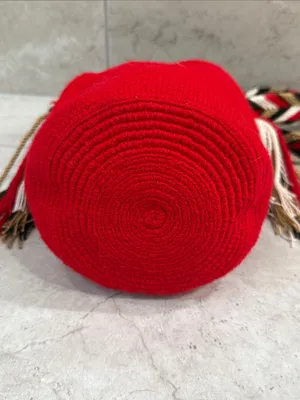 Wuitusu Unicolor Medium Red Handmade Wayuu Mochila Bag thumbnail 4