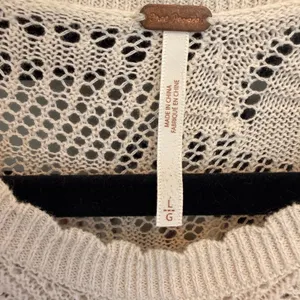 Free People Colette Cream Ribbed Knit Top Crochet Lace Yoke and Cuffs Size Lrg. thumbnail 7
